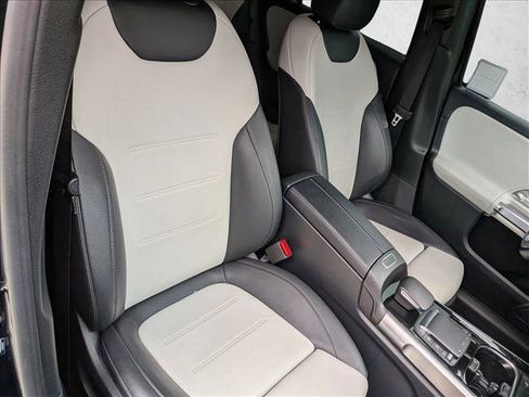 Used 2021 Mercedes-Benz GLB 250 image 15