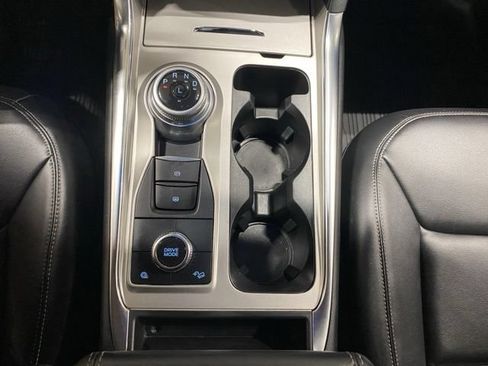 Certified 2023 Ford Explorer XLT w/ Equipment Group 202A AWD/4WD image 34