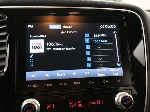 Used 2021 Mitsubishi Outlander SEL image 16