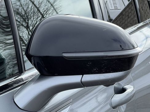 Used 2023 Lincoln Corsair AWD w/ Equipment Group 101A image 36