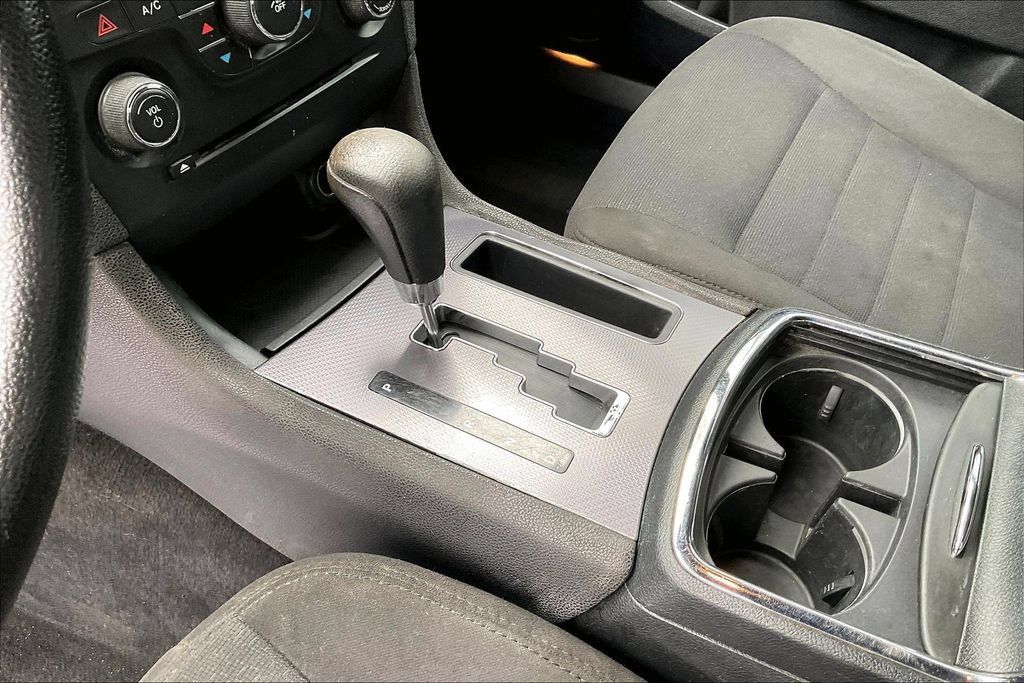 Used 2014 Dodge Charger SE RWD image 21