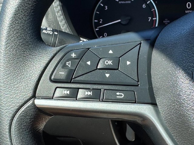 Used 2024 Nissan Sentra SV FWD image 23