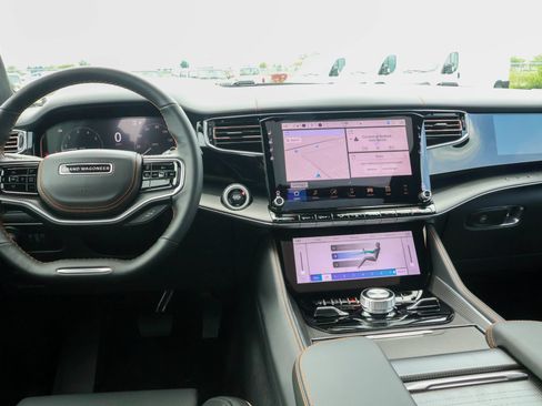 New 2026 Jeep Grand Wagoneer Summit AWD/4WD image 19