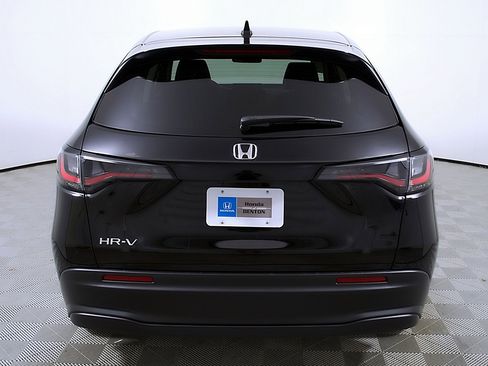 New 2026 Honda HR-V LX image 8