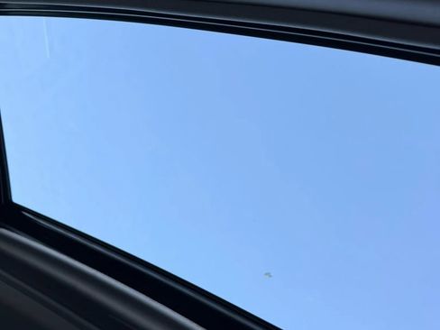 Used 2018 Toyota Camry SE w/ Moonroof Package FWD image 27