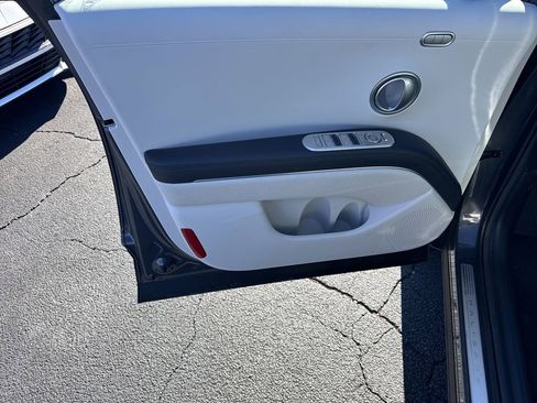 New 2026 Hyundai Palisade Calligraphy FWD image 10