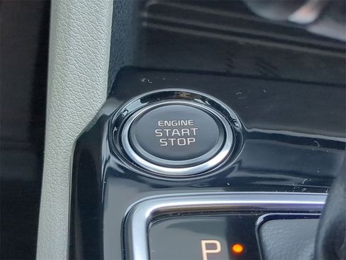 Used 2025 Kia Sportage EX image 29