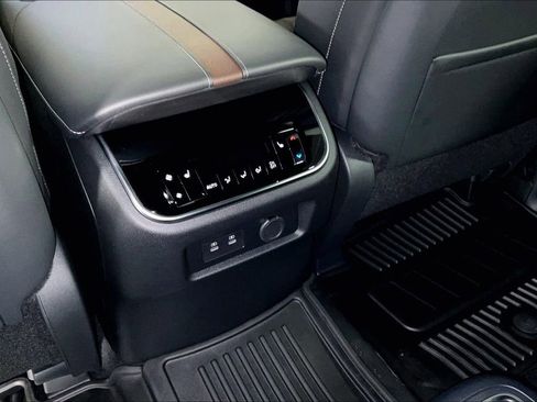 New 2026 Nissan Armada Platinum Reserve image 42