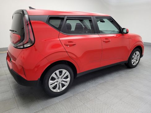 Used 2023 Kia Soul LX image 10