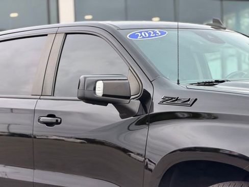 Used 2023 Chevrolet Silverado 1500 RST AWD/4WD image 4