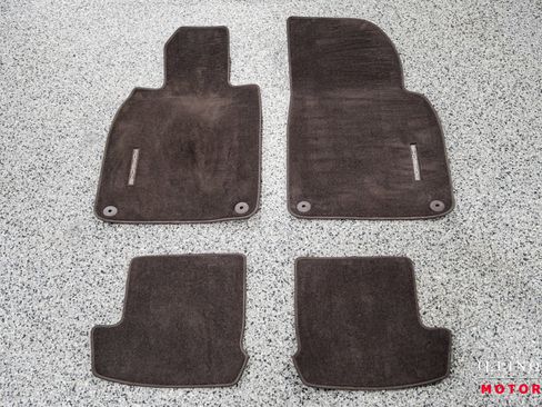 Used 2014 Porsche 911 Turbo image 41