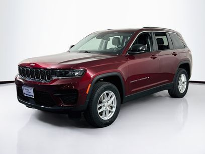 Used 2023 Jeep Grand Cherokee Laredo
