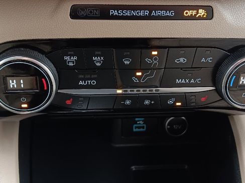 Used 2021 Ford Escape SEL image 20