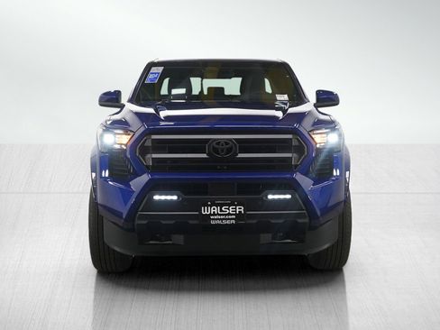 Used 2025 Toyota Tacoma SR5 image 8