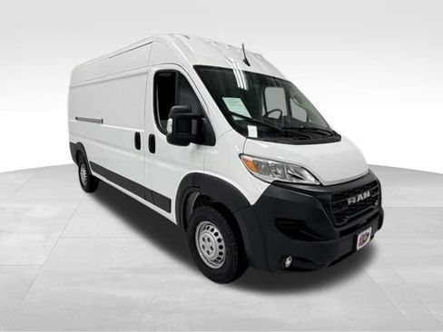 Used 2026 RAM ProMaster 2500 w/ Convenience Group FWD image 5