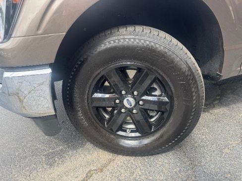 Used 2023 Ford F150 XLT AWD/4WD image 9