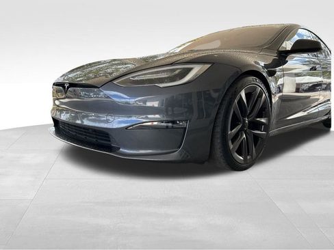 Used 2022 Tesla Model S Plaid image 16