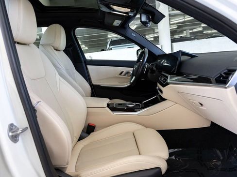 Certified 2024 BMW 330i Sedan w/ Convenience Package image 27