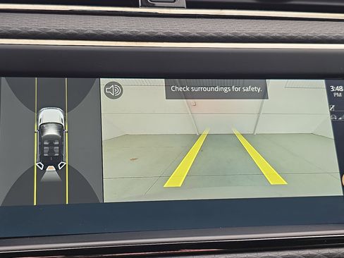 Used 2022 Land Rover Range Rover Evoque R-Dynamic S image 23