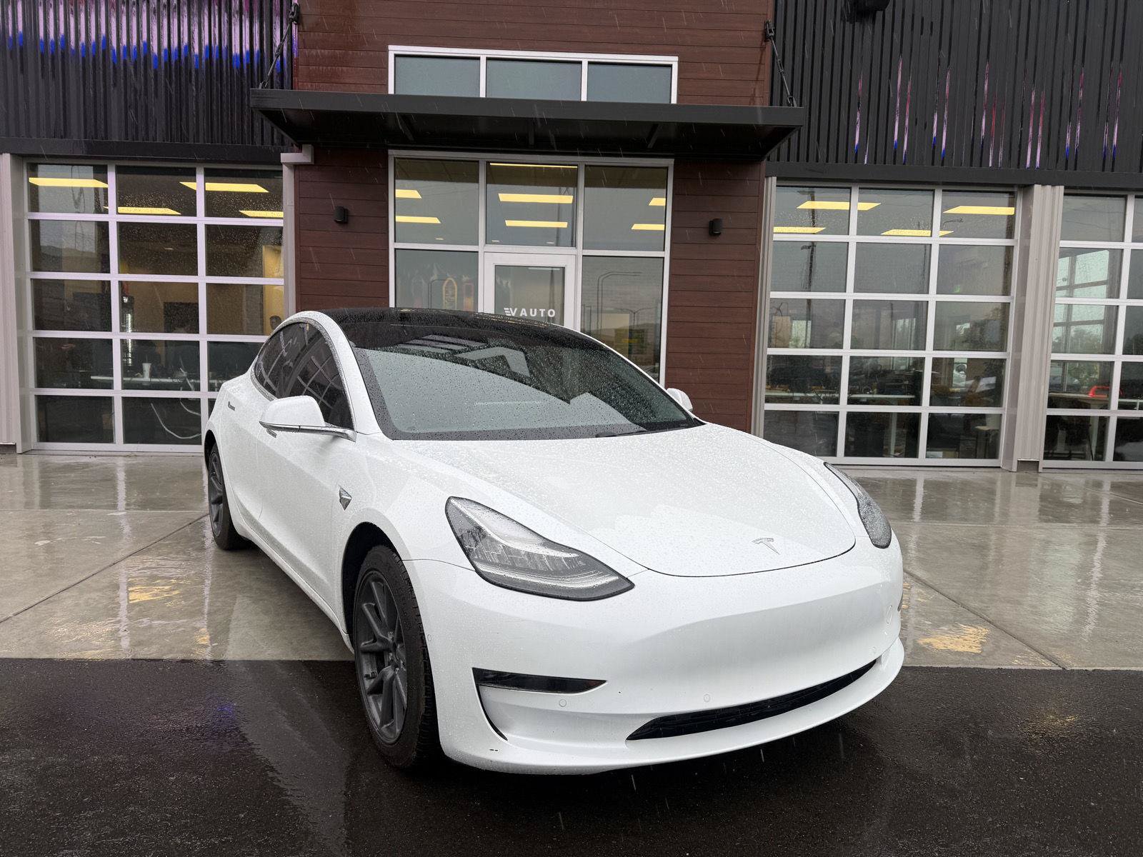 Used 2018 Tesla Model 3 Long Range RWD image 2