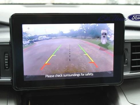 Certified 2022 Ford Explorer XLT w/ Equipment Group 202A RWD image 21