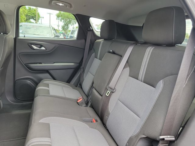 Certified 2025 Chevrolet Blazer LT FWD image 12