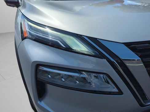 Certified 2021 Nissan Rogue Platinum FWD image 47