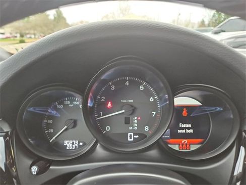 Used 2024 Porsche Macan Base image 23