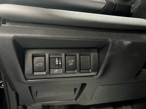 Used 2023 Subaru Outback Limited image 17