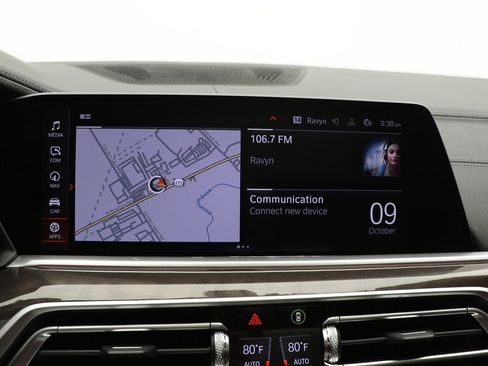 Used 2022 BMW X5 M50i w/ Executive Package image 25