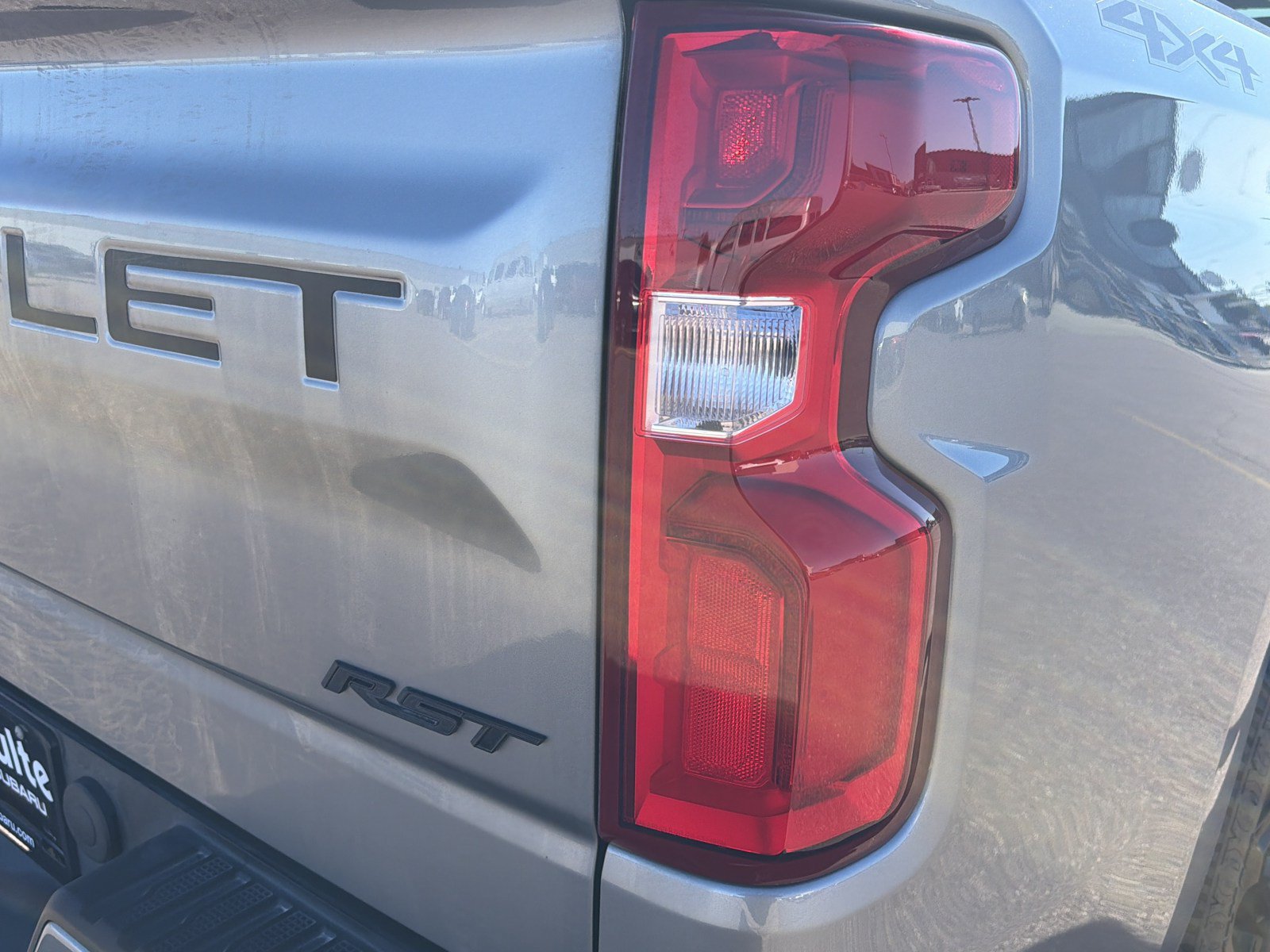 Used 2025 Chevrolet Silverado 1500 RST w/ Dark Appearance Package AWD/4WD image 17