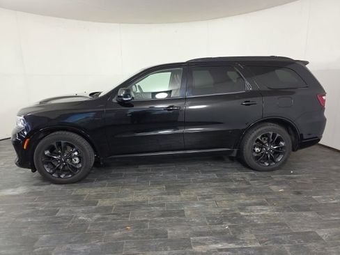 Used 2022 Dodge Durango R/T w/ Blacktop Package image 2
