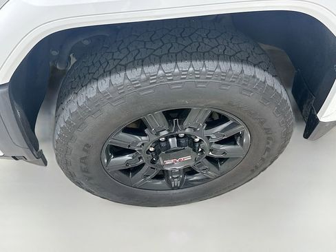 Used 2024 GMC Sierra 2500 AT4 w/ AT4 Premium Plus Package AWD/4WD image 33