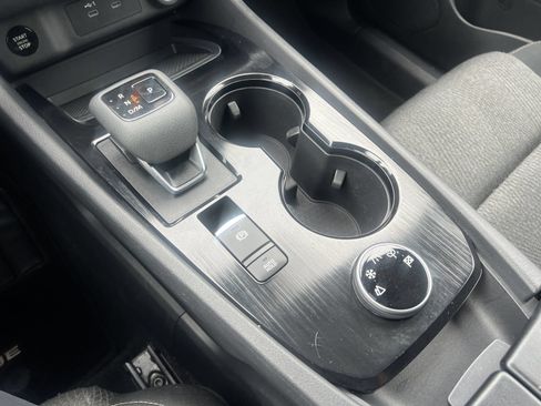 Used 2025 Nissan Rogue SV AWD/4WD image 7