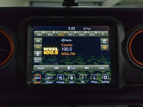 Certified 2021 Jeep Gladiator Mojave image 14