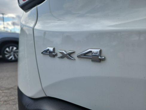 Used 2018 Jeep Renegade Limited w/ Safety & Security Group image 34