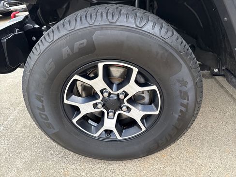 Used 2019 Jeep Wrangler Unlimited Rubicon image 11