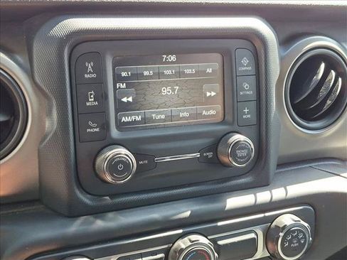 Used 2019 Jeep Wrangler Unlimited Sport AWD/4WD image 14