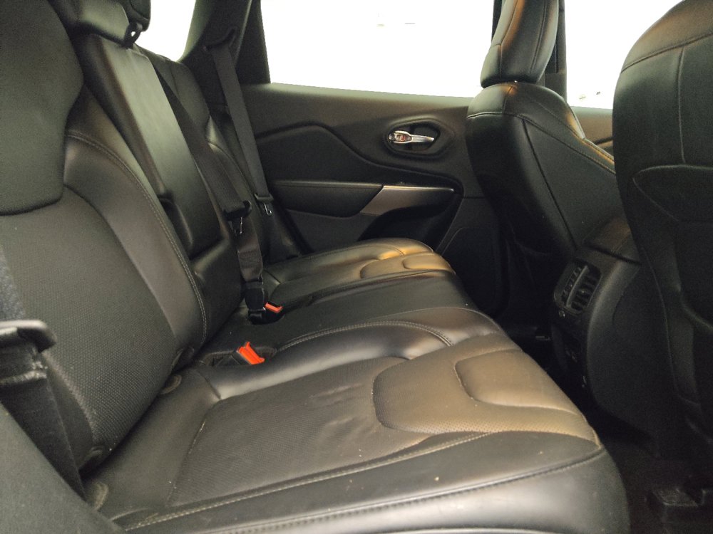 Used 2021 Jeep Cherokee Limited AWD/4WD image 19