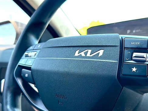 Used 2025 Kia K4 FWD image 30