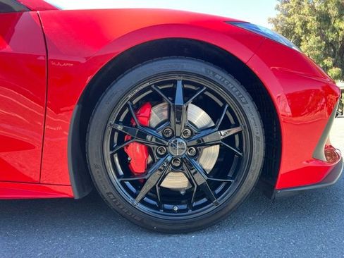 Used 2022 Chevrolet Corvette Stingray Premium Conv w/ Z51 Performance Package RWD image 12