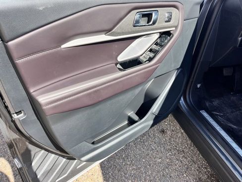 New 2026 Ford Explorer Platinum image 22