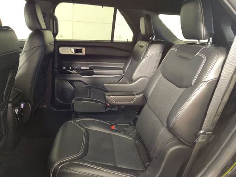Used 2021 Ford Explorer ST w/ Equipment Group 401A image 18