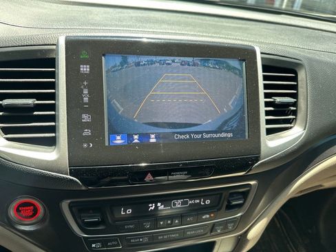 Used 2016 Honda Pilot EX image 9