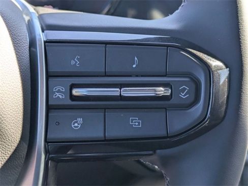 New 2025 Chevrolet Colorado ZR2 w/ Technology Package image 15