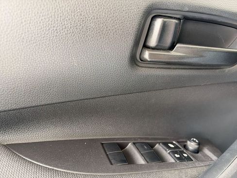 Used 2024 Toyota Corolla LE image 28