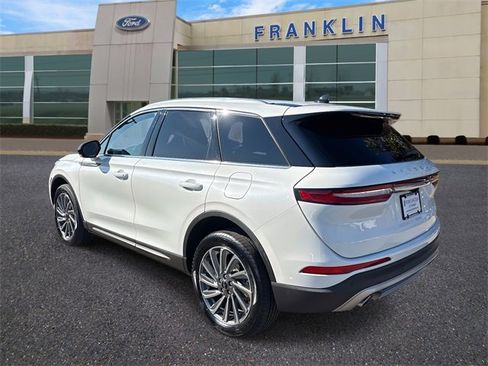 Certified 2023 Lincoln Corsair Reserve image 5