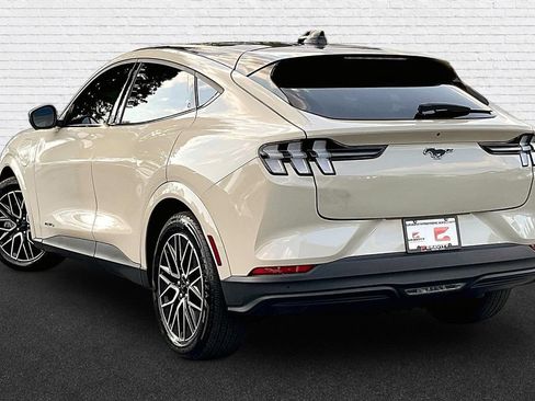 Used 2025 Ford Mustang Mach-E Premium AWD/4WD image 4
