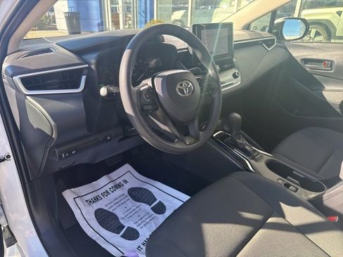 Used 2023 Toyota Corolla LE image 23