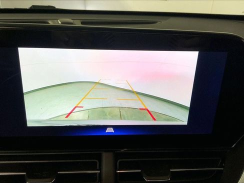 Used 2025 Chevrolet Trax LT w/ LT Convenience Package image 21